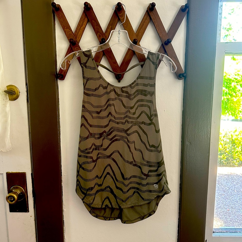 Cute Mountain Hardware Hiking Top - Small